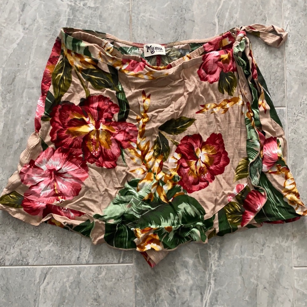 Show Me Your Mumu Ruffle Wrap Shorts XL